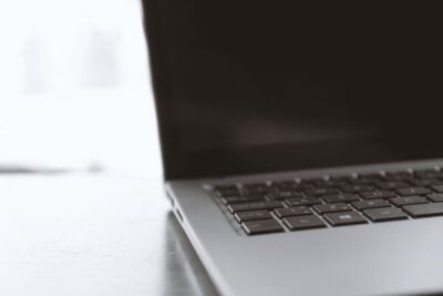reparar bisagra portatiles